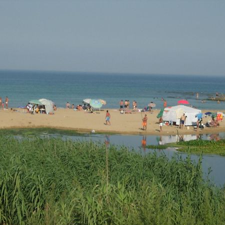 אבולה Villa Luna A Pochi Passi Dalla Spiaggia מראה חיצוני תמונה