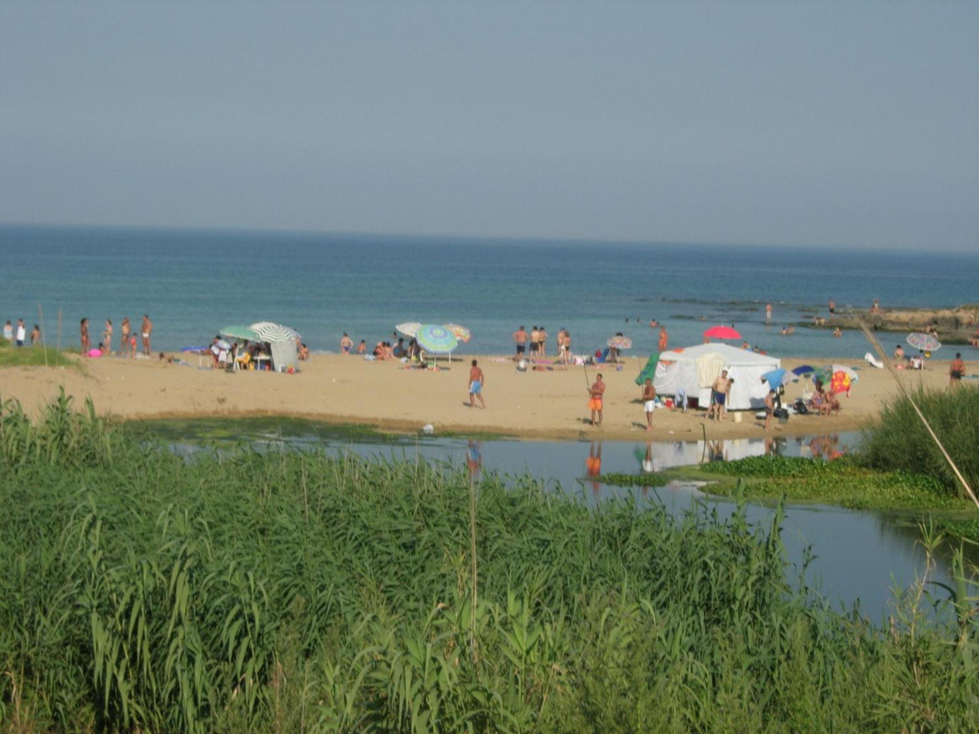 אבולה Villa Luna A Pochi Passi Dalla Spiaggia מראה חיצוני תמונה